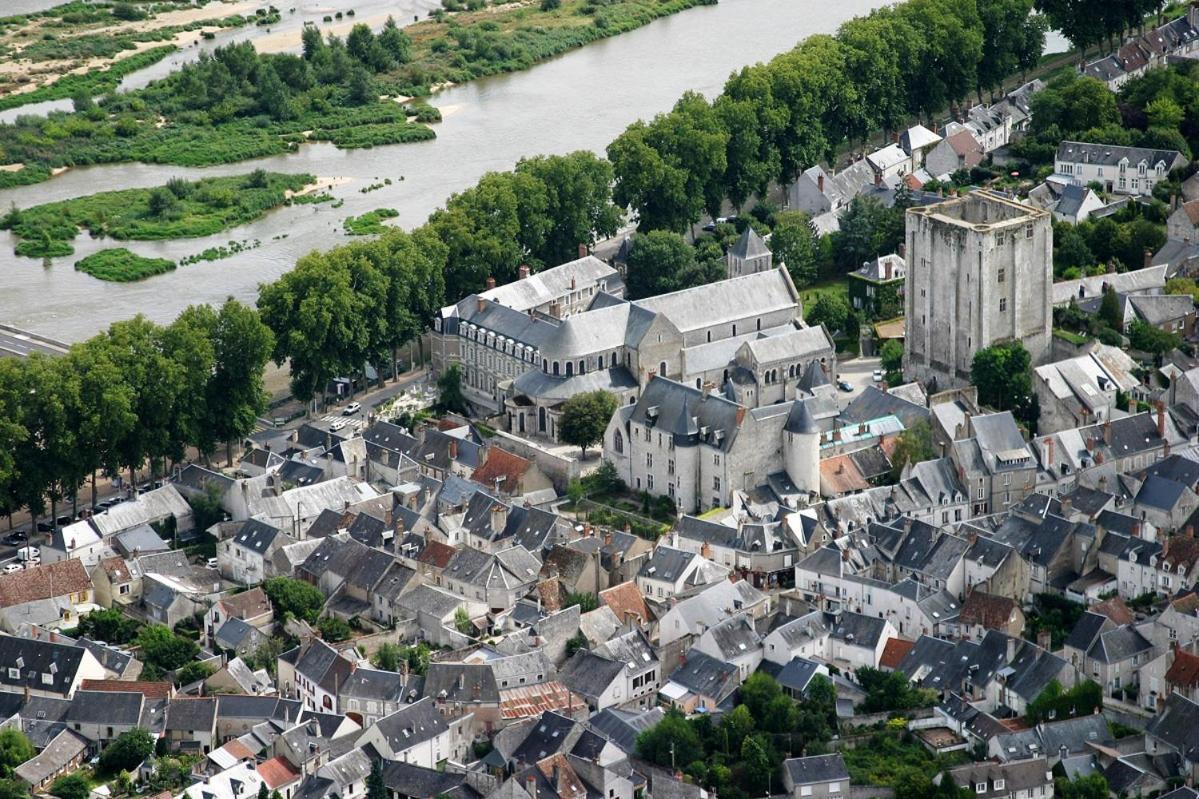 Coeur Du Centre Historique De Beaugency Apartment Екстериор снимка
